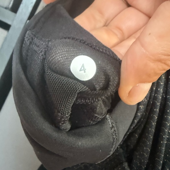 🍋 Lululemon Stash It Tank - Picture 6 of 8